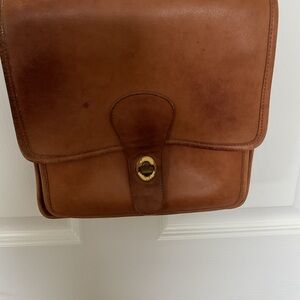 COACH shoulder handbag brown tan  Crafted from high-quality leather original